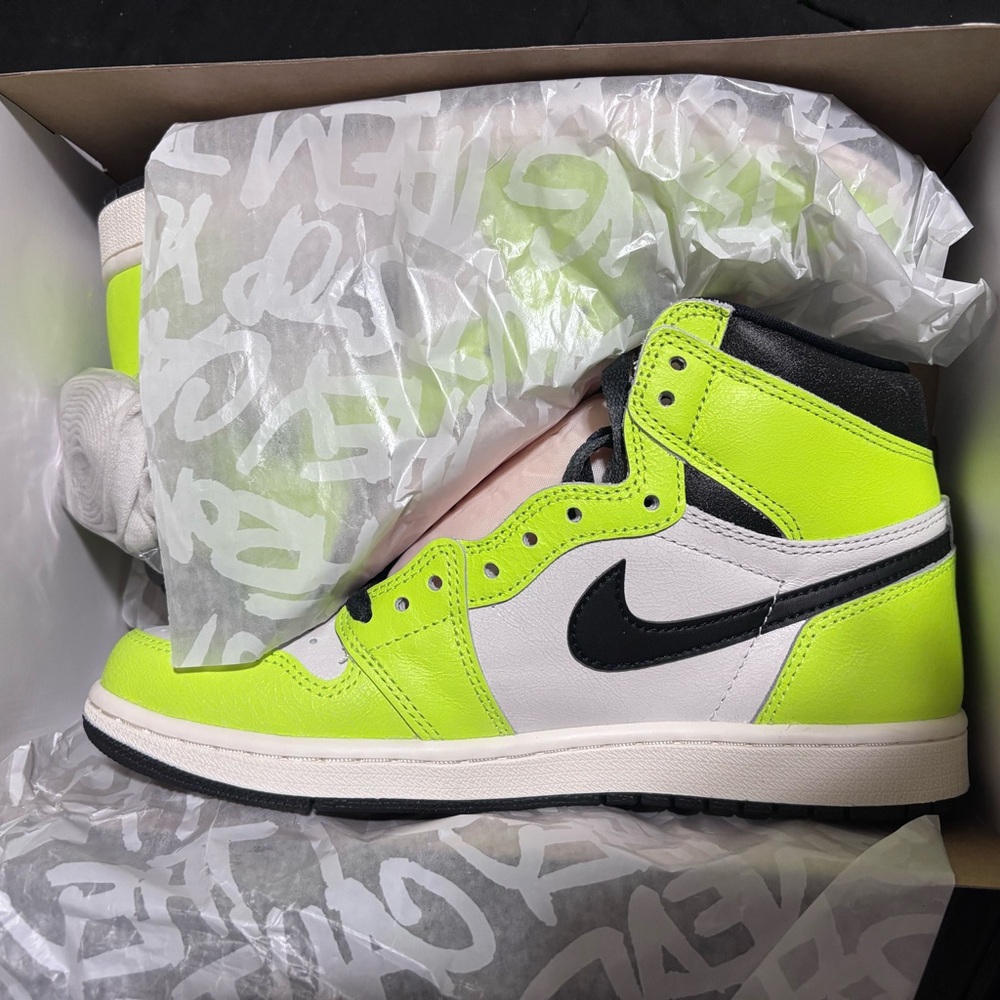 Nike Air Jordan 1 High Visionaire